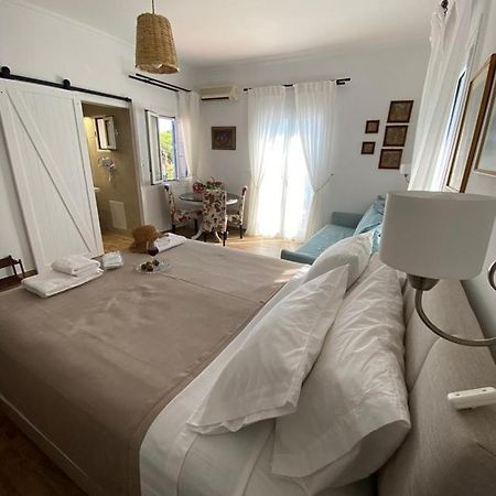 Reginas Apartments イキソス エクステリア 写真