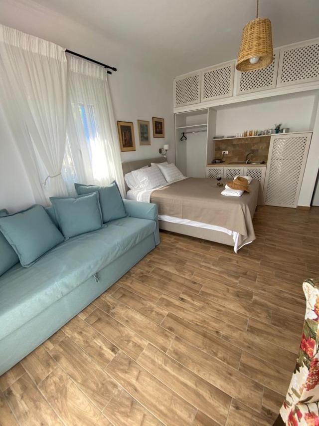 Reginas Apartments イキソス エクステリア 写真